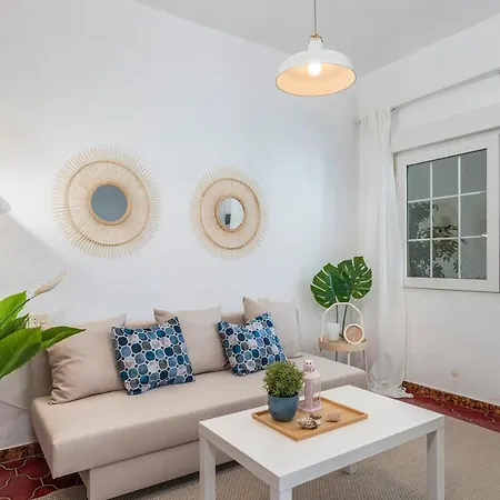 Beautiful House With Sea Views And Private Pool 샬레 또레비에하